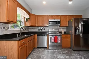 703 W County Line Rd, Warminster, PA 18974 - Photo 8