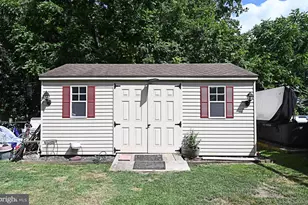 703 W County Line Rd, Warminster, PA 18974 - Photo 20