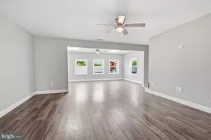 55 Nature Ln, Levittown, PA 19054 - Photo 8