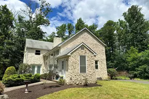 305 Thousand Acre Rd, Sellersville, PA 18960 - Photo 2