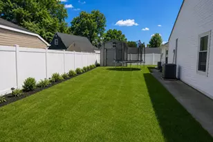 43 Northpark Dr, Levittown, PA 19054 - Photo 16