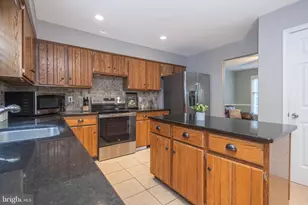 3715 Windridge Dr, Doylestown, PA 18902 - Photo 12