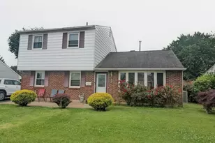 3724 Devonshire Pl, Bensalem, PA 19020 - Photo 2