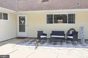201 Snowball Dr, Levittown, PA 19056 - Photo 2