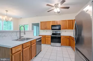 11108 Cornerstone Dr, Yardley, PA 19067 - Photo 8