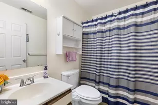 1102 Diamond Dr, Newtown, PA 18940 - Photo 14