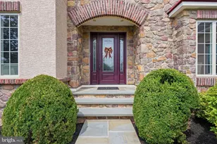 51 Wordsworth Dr, Ivyland, PA 18974 - Photo 2