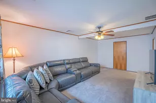 205 Yorkshire Rd, Fairless Hills, PA 19030 - Photo 18