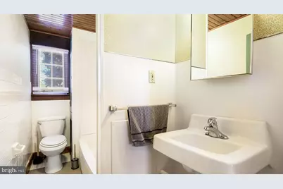 132 E Marshall Avenue, Langhorne, PA 19047 - Photo 18
