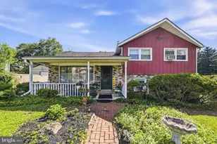 36 Schoolhouse Rd, Chalfont, PA 18914 - Photo 2