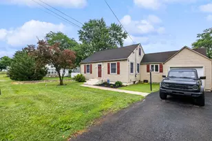 327 Elmwood Ave, Feasterville-Trevose, PA 19053 - Photo 2