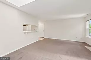 502 Diamond Dr, Newtown, PA 18940 - Photo 2