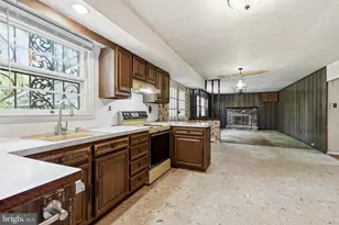 290 Cherry Blossom Dr, Holland, PA 18966 - Photo 14