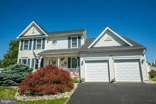 1233 Cobblestone Dr, Quakertown, PA 18951 - Photo 2