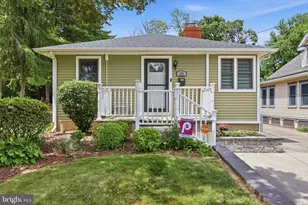 126 W Maple Ave, Morrisville, PA 19067 - Photo 2