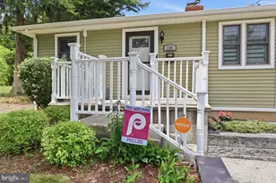 126 W Maple Ave, Morrisville, PA 19067 - Photo 4