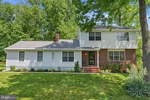 275 Aspen Rd, Yardley, PA 19067 - Photo 2