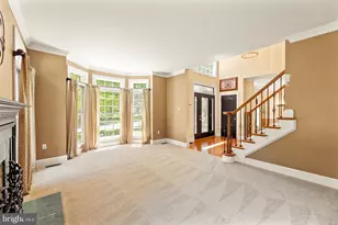 8 Golfview Dr, Warminster, PA 18974 - Photo 8