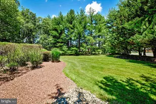8 Golfview Dr, Warminster, PA 18974 - Photo 34