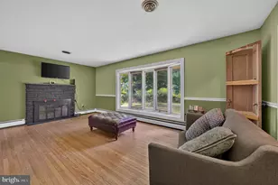 933 Big Oak Rd, Yardley, PA 19067 - Photo 8