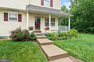 203 Prairie Ct, Quakertown, PA 18951 - Photo 2