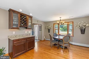 1074 N Easton Rd, Doylestown, PA 18902 - Photo 8