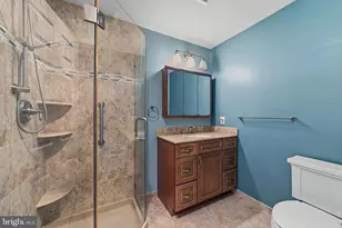 1934 Colonial Dr, Croydon, PA 19021 - Photo 16