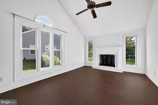 284 Woods Edge Pl, Langhorne, PA 19047 - Photo 6