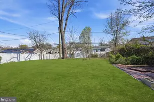 43 Palm Ln, Levittown, PA 19054 - Photo 34