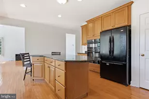 1105 William Penn Dr, Bensalem, PA 19020 - Photo 20