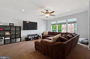 407 Cope Ct, Sellersville, PA 18960 - Photo 6