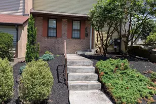 448 E Stoney Hill Ct, Langhorne, PA 19053 - Photo 1