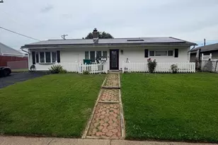89 Timber Ln, Levittown, PA 19054 - Photo 1
