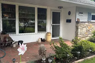 1041 Jeffrey Dr, Southampton, PA 18966 - Photo 4