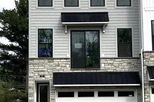 118 Brianna Ct, Chalfont, PA 18914 - Photo 2