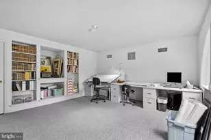256 Sycamore Cir, Feasterville-Trevose, PA 19053 - Photo 18