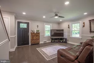 205 Taylorsville Rd, Yardley, PA 19067 - Photo 4