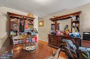 236 Hayes St, Bristol, PA 19007 - Photo 10