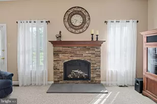 7 Claremont Dr, Doylestown, PA 18901 - Photo 32