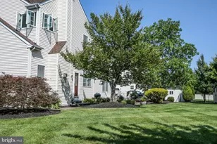 7 Claremont Dr, Doylestown, PA 18901 - Photo 12