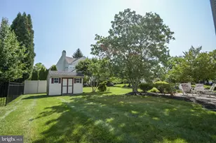7 Claremont Dr, Doylestown, PA 18901 - Photo 18