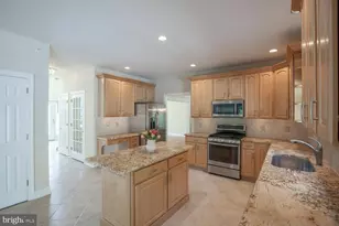 412 Parkview Cir, Warrington, PA 18976 - Photo 10