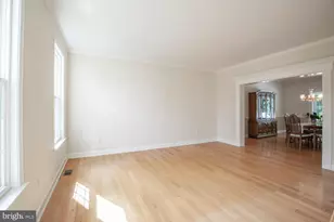 412 Parkview Cir, Warrington, PA 18976 - Photo 6