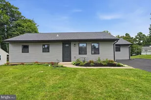 349 Andover Rd, Fairless Hills, PA 19030 - Photo 4