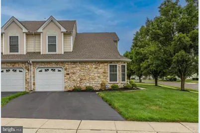 66 Ashley Dr, Warminster Ashley Dr, Warminster, PA 18974 - Photo 2
