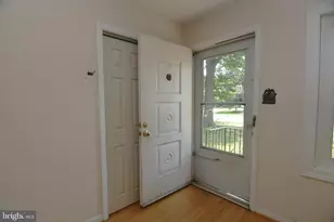 942 Mearns Rd, Warminster, PA 18974 - Photo 2