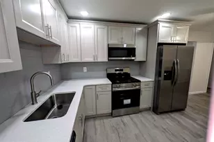 71 Handy Rd, Levittown, PA 19056 - Photo 4