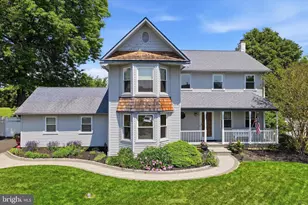 11 Ginger Ct, Newtown, PA 18940 - Photo 2