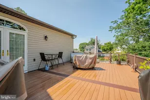 952 Duxbury Dr, Langhorne, PA 19047 - Photo 6