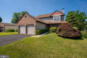 952 Duxbury Dr, Langhorne, PA 19047 - Photo 1